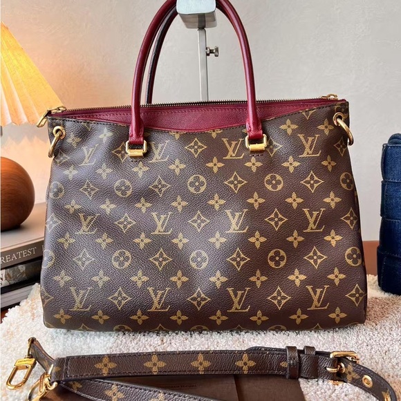 Louis Vuitton Pallas Cluth Neverfull Medium - Picture 2 of 6
